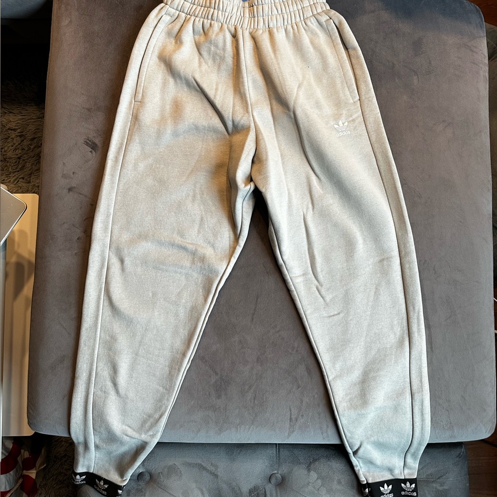 Adidas: Gray Sweatpants